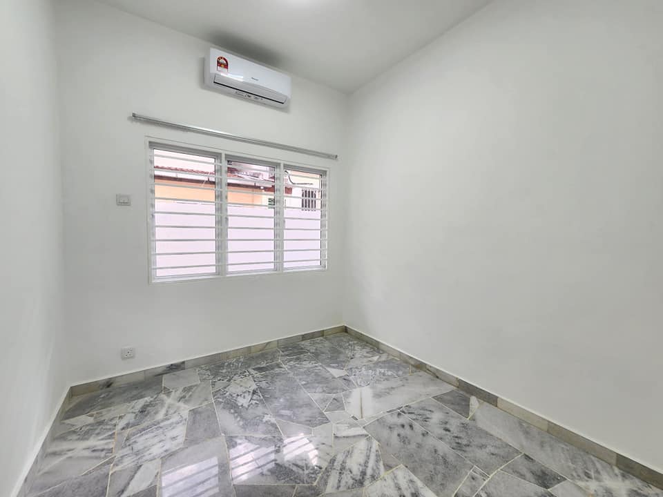 Puchong Kinara Detail