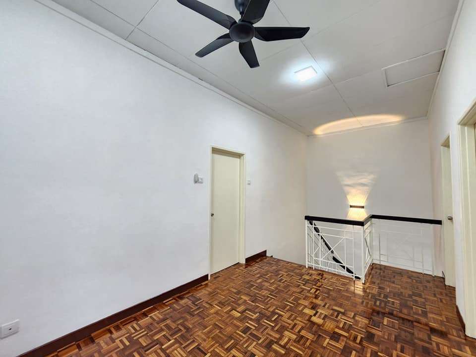 Executive Double-Storey Residence Renewal 8